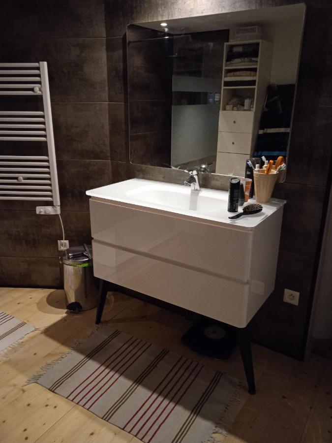 Apartament Tour Medievale De L'An Mille Loudes Zewnętrze zdjęcie