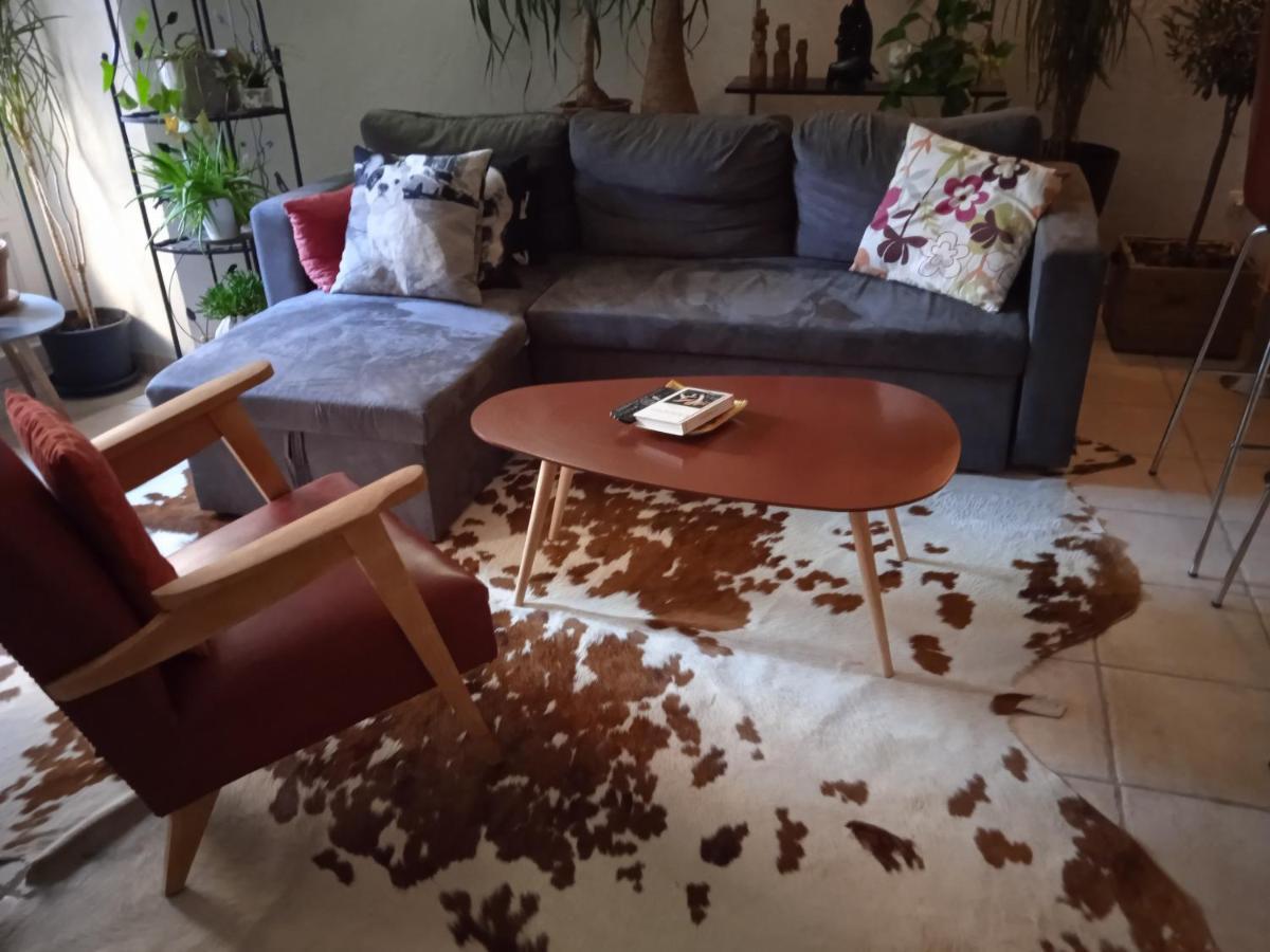 Apartament Tour Medievale De L'An Mille Loudes Zewnętrze zdjęcie