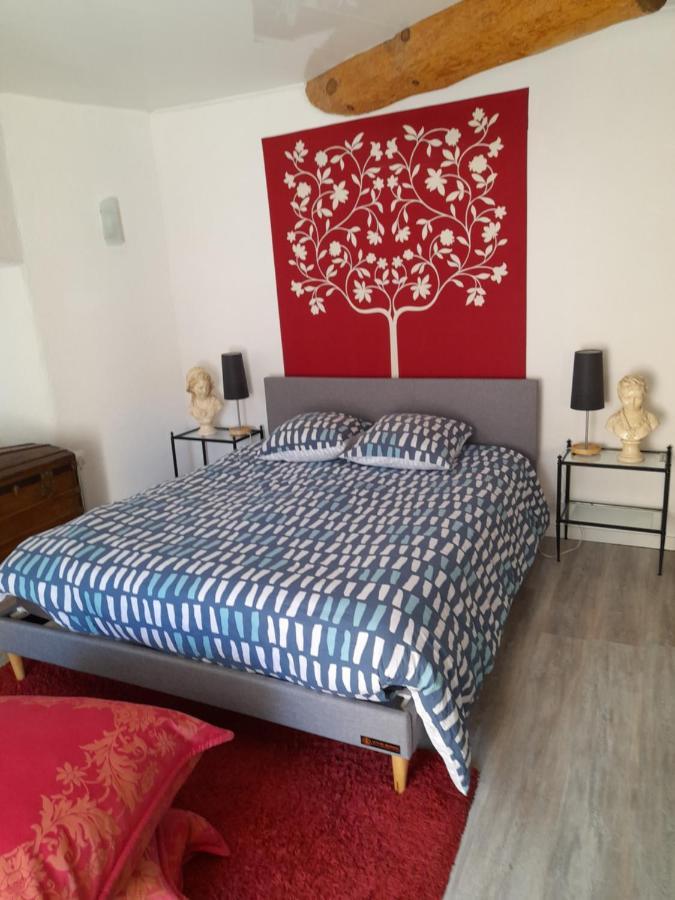 Apartament Tour Medievale De L'An Mille Loudes Zewnętrze zdjęcie