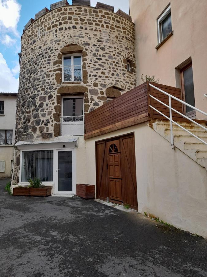 Apartament Tour Medievale De L'An Mille Loudes Zewnętrze zdjęcie